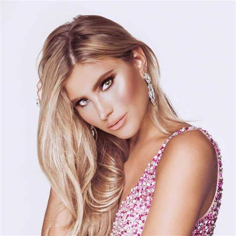 chloe othen